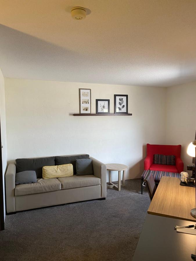 Pictured Rocks Inn And Suites مونيسينغ المظهر الخارجي الصورة