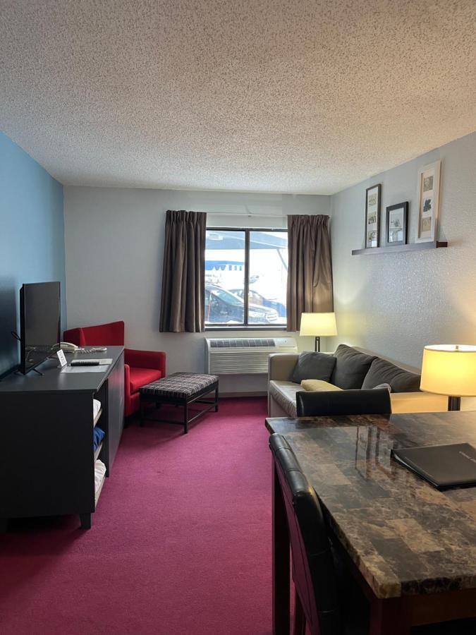 Pictured Rocks Inn And Suites مونيسينغ المظهر الخارجي الصورة